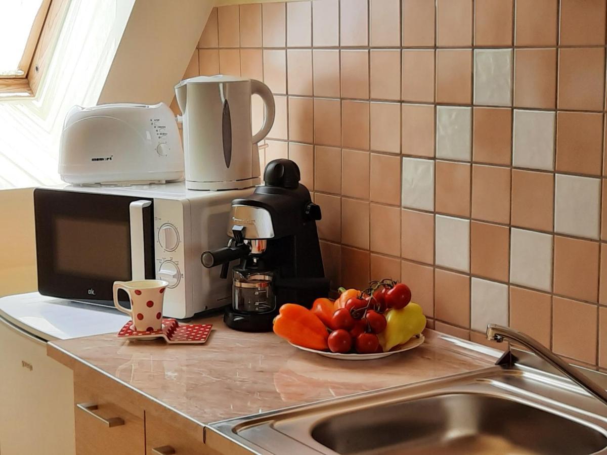 Harmonia Vendeghaz Apartment Balatonalmádi Екстериор снимка