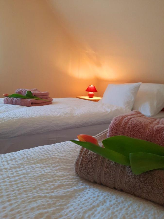 Harmonia Vendeghaz Apartment Balatonalmádi Екстериор снимка
