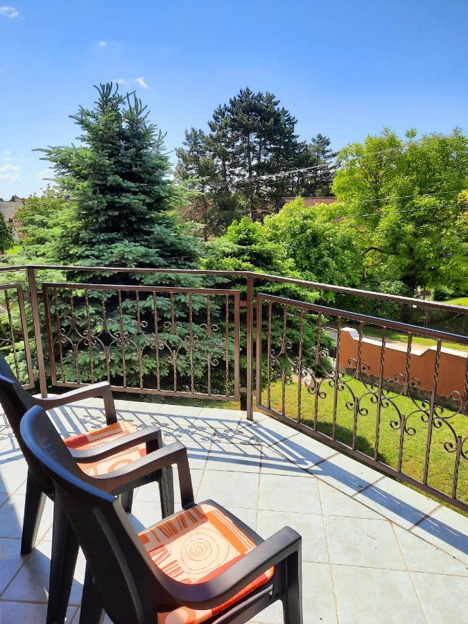 Harmonia Vendeghaz Apartment Balatonalmádi Екстериор снимка