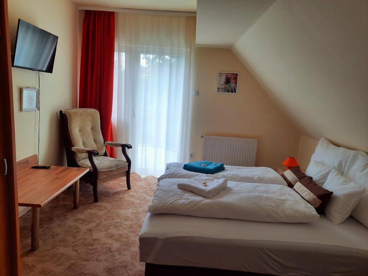 Harmonia Vendeghaz Apartment Balatonalmádi Екстериор снимка